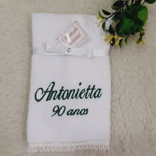 15 Lembrancinhas de Aniversário 90 Anos Toalha Bordada