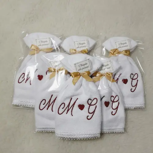 15 Lembrancinhas Personalizada de Casamento Toalha Bordada