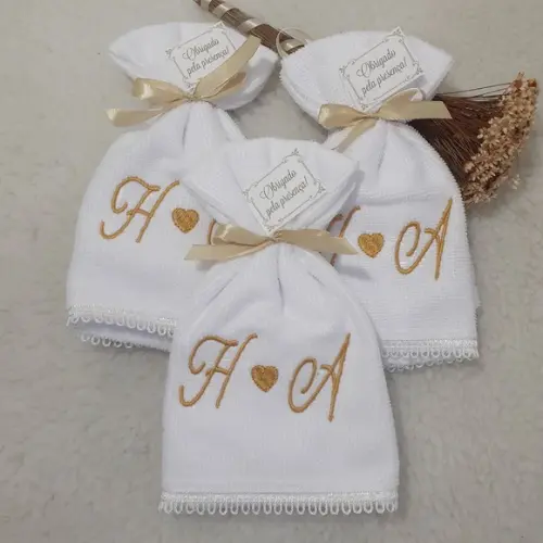 15 Lembrancinhas Personalizada de Casamento Toalha Bordada