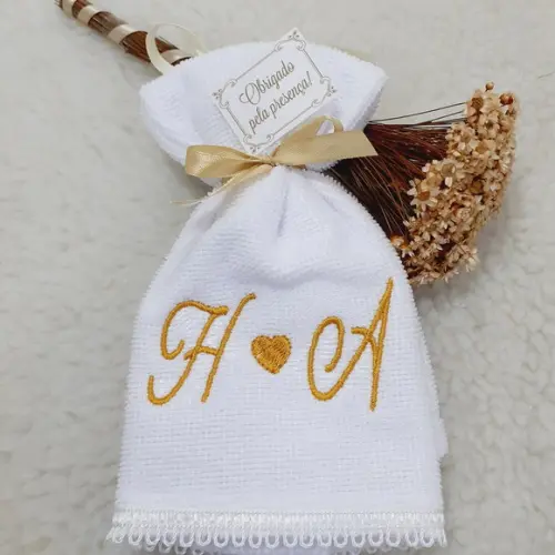 15 Lembrancinhas Personalizada de Casamento Toalha Bordada
