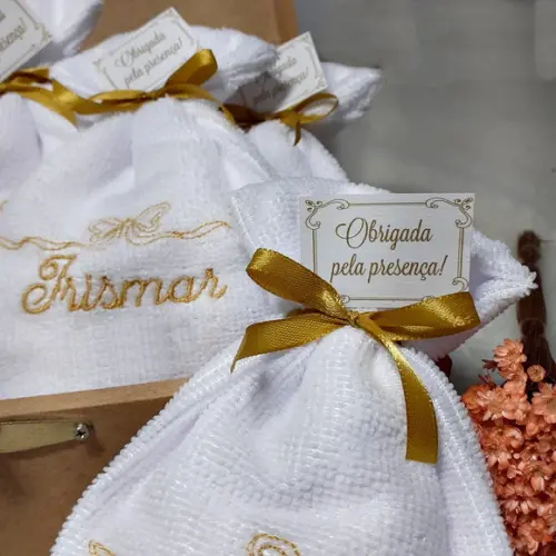30 Lembrancinha Aniversário 70 Anos Toalha Bordada Feminina