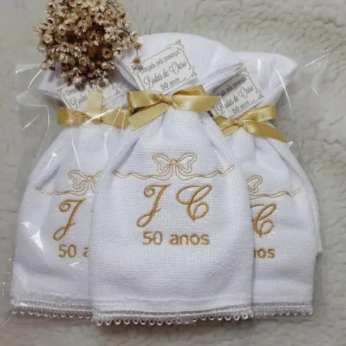 40 Lembrancinhas Personalizadas Bodas de Ouro Toalha Bordada