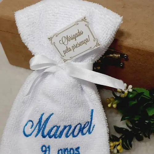50 Lembrancinha de Aniversário 90 Anos Toalha Bordada Nome