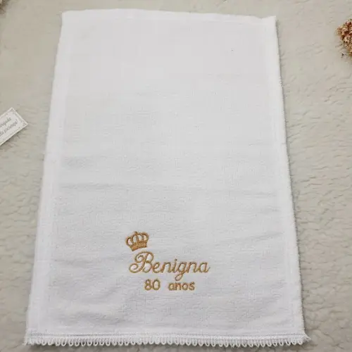 60 Lembrancinha de Aniversário 80 Anos Toalha Bordada Rainha