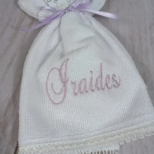 Kit 15 Lembranças Aniversário 70 Anos Toalha Bordada Lavanda