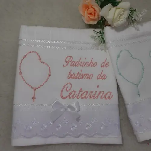 Toalha Bordada Presente Padrinhos de Batismo