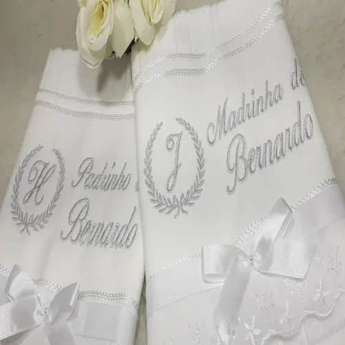Toalha Bordada Presente Padrinhos de Batismo