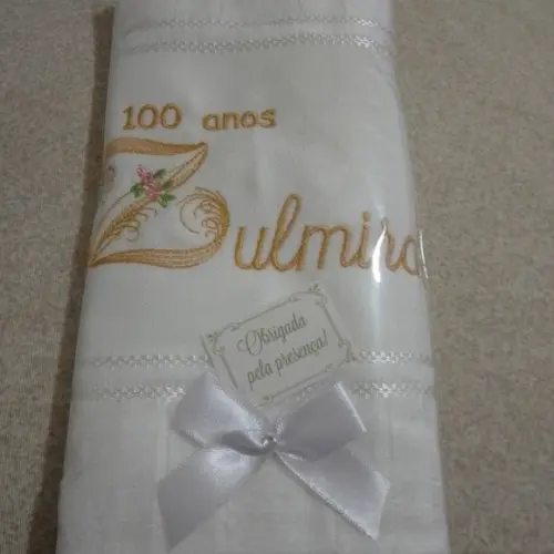 10 Lembranças de Aniversário 100 Anos Toalha Bordada