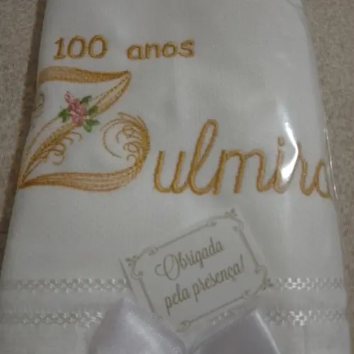10 Lembranças de Aniversário 100 Anos Toalha Bordada