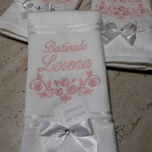 10 Lembranças de Batizado Personalizada Floral