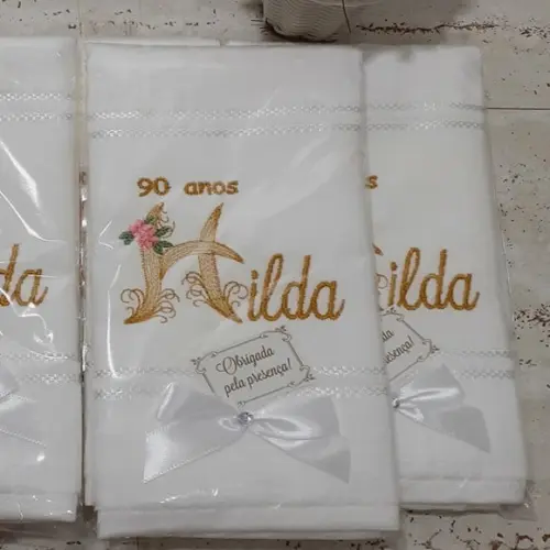 10 Lembrancinhas de Aniversário 90 Anos Toalha Bordada