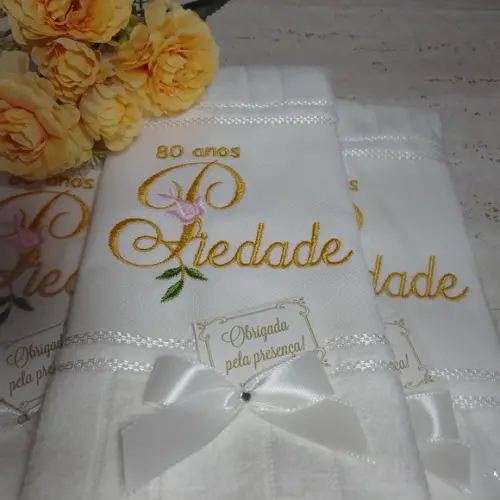 15 Lembranças de Aniversário 90 Anos Toalha Bordada