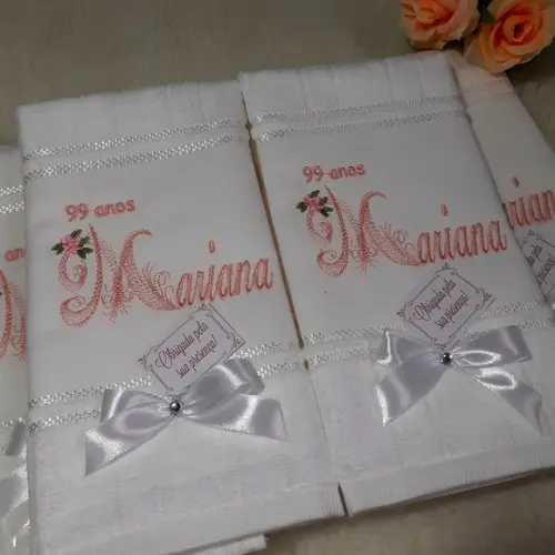 15 Lembranças de Aniversário 90 Anos Toalha Bordada