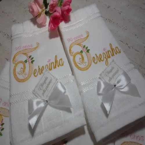 15 Lembranças de Aniversário 90 Anos Toalha Bordada