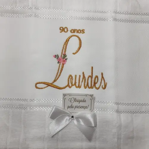 15 Lembranças Toalha Bordada para Aniversário 90 Anos
