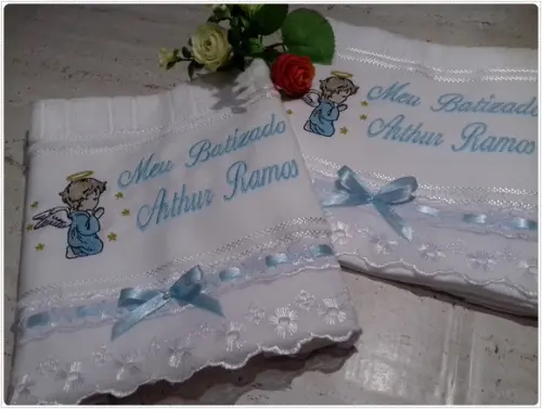 2 Toalhas Bordada para Batizado Anjinho