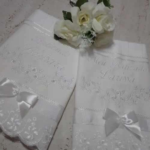 2 Toalhas de Batizado Personalizada para Gêmeas