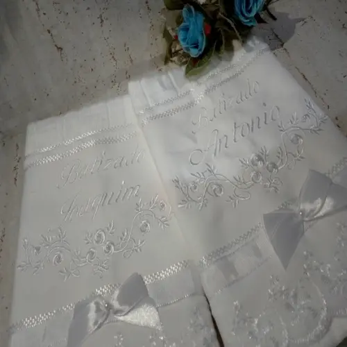 2 Toalhas de Batizado Personalizada para Gêmeos