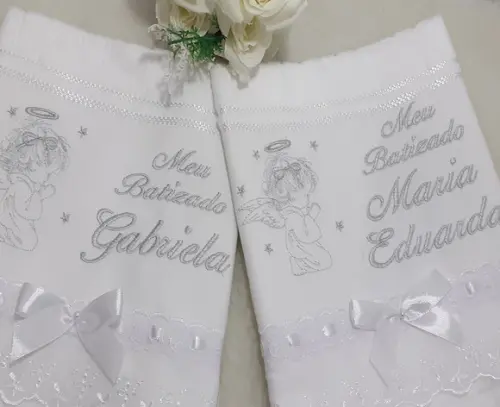 2 Toalhas de Batizado Personalizada para Gêmeas
