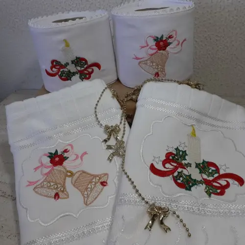 2 Toalhas de Rosto Bordada e 2 Porta Papel Higiênico