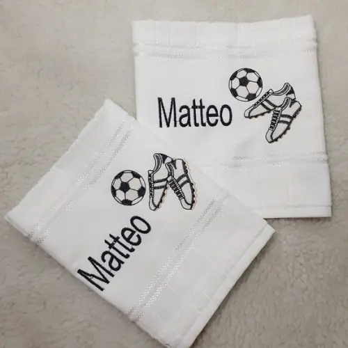 2 Toalhas Escolar Bordada Personalizada Futebol
