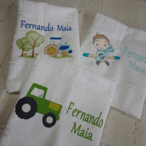 3 Toalhas Bordadas e Personalizadas