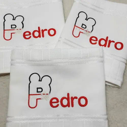 3 Toalhas Bordadas e Personalizadas