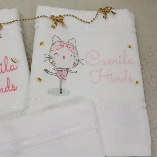 3 Toalhas Escolar Bordada Personalizada