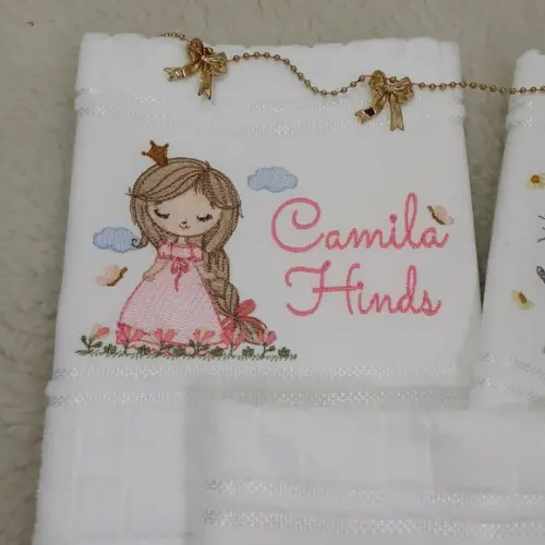 3 Toalhas Escolar Bordada Personalizada
