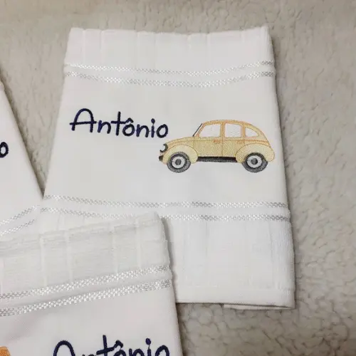 3 Toalhas Escolar Bordada Personalizada Carrinho