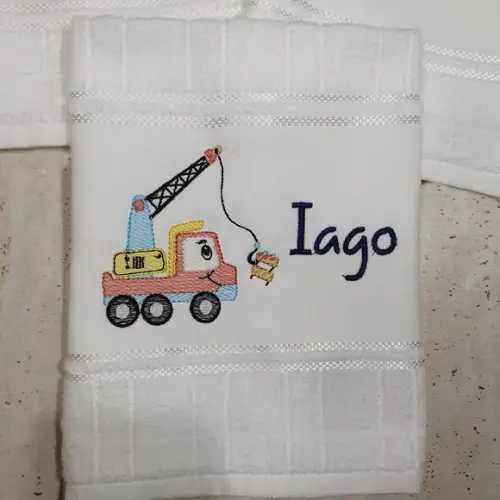 3 Toalhas Escolar Bordada Personalizada Carrinhos