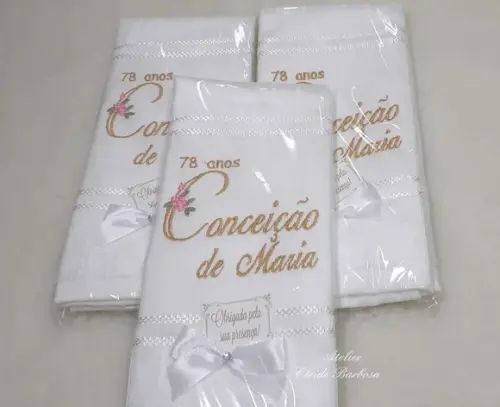 35 Lembranças de Aniversário 78 Anos Toalha Bordada