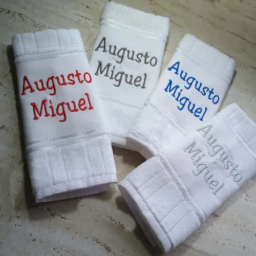 4 Toalhas Escolar Bordada e Personalizada