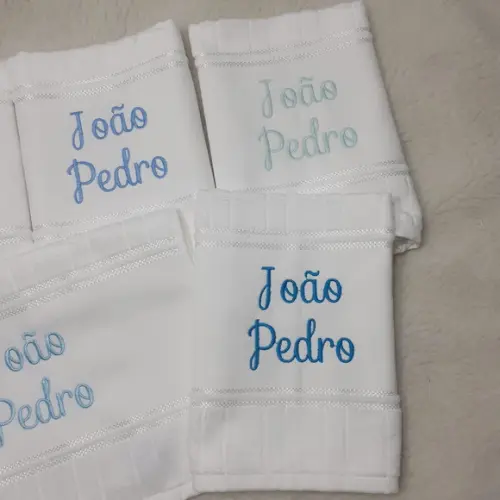5 Toalhas Escolar Bordada e Personalizada