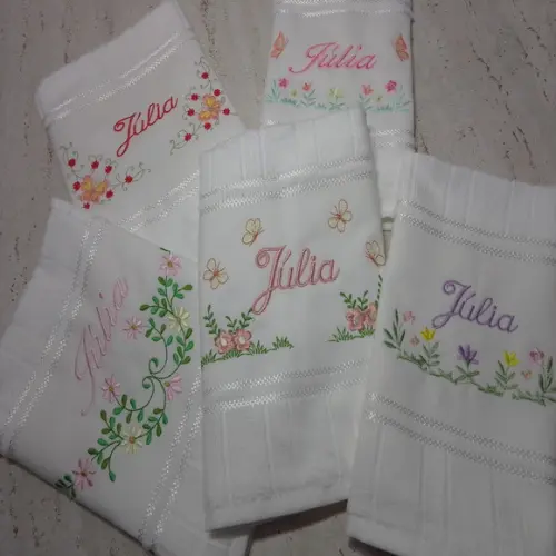 5 Toalhas Escolar Bordada e Personalizada Flores