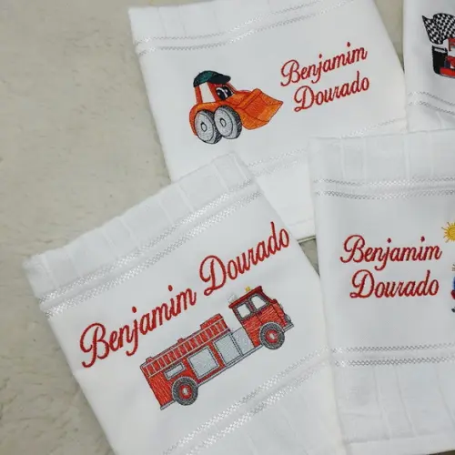5 Toalhas Escolar Bordada e Personalizada Carros