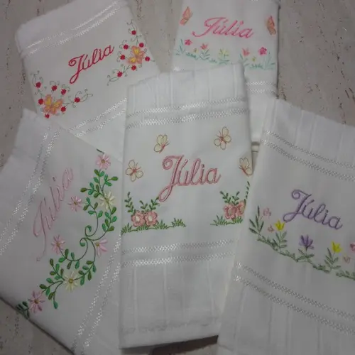 5 Toalhas Escolar Bordada e Personalizada Flores