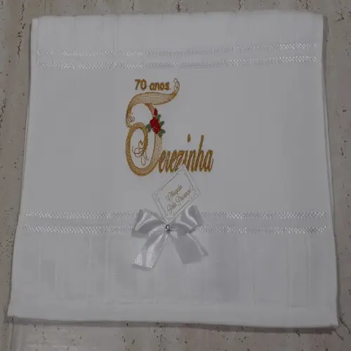 75 Lembrancinhas de Aniversário 70 Anos Toalha Bordada