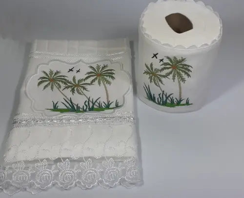 Kit Toalha de Rosto Bordada e Porta Papel Higiênico