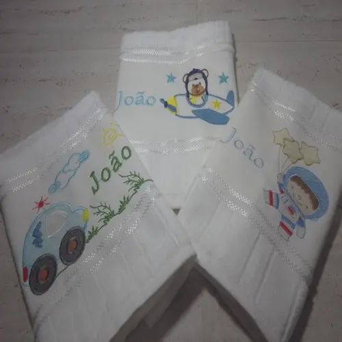 Kit Toalha Escolar Astronauta Aviador e Carrinho 3 Unidades