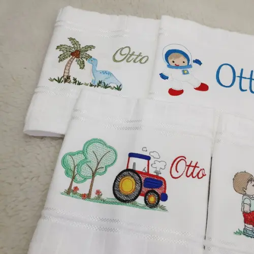 Toalha Bordada Escolar Personalizada 5 Unidades