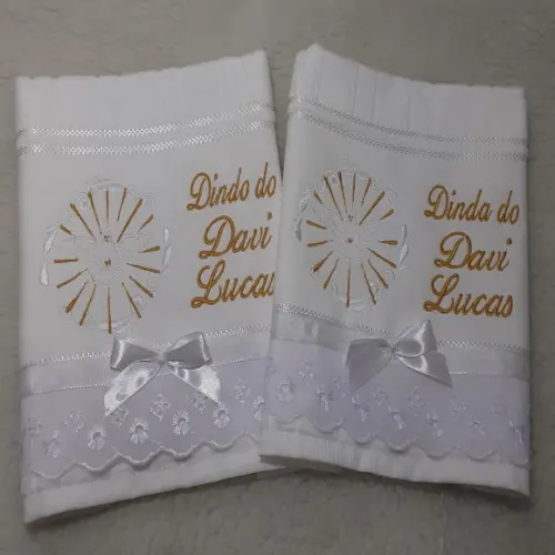 Toalha Bordada para Padrinho e Madrinha de Batismo