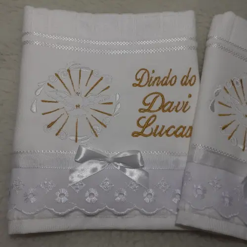 Toalha Bordada para Padrinho e Madrinha de Batismo
