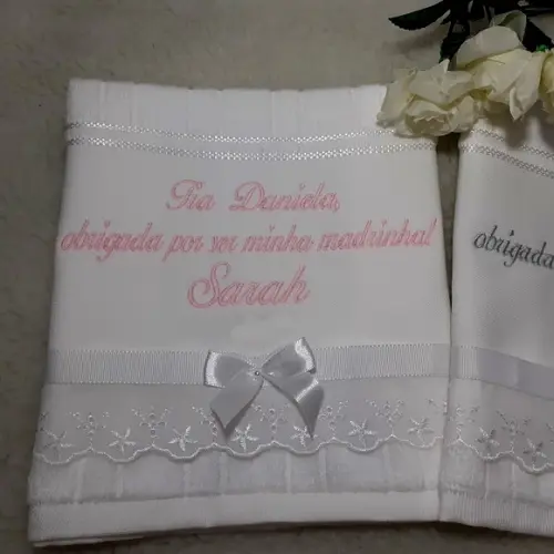 Toalha Bordada para Padrinho e Madrinha de Batismo