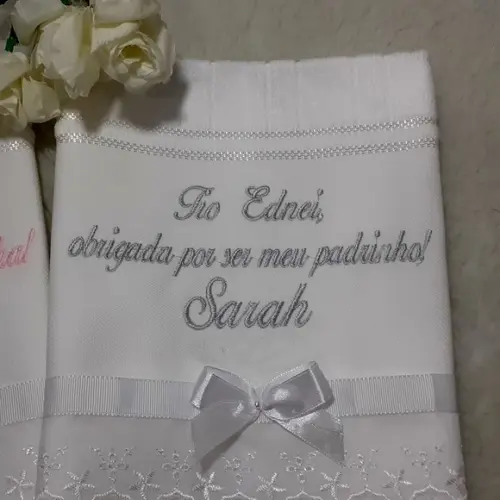 Toalha Bordada para Padrinho e Madrinha de Batismo