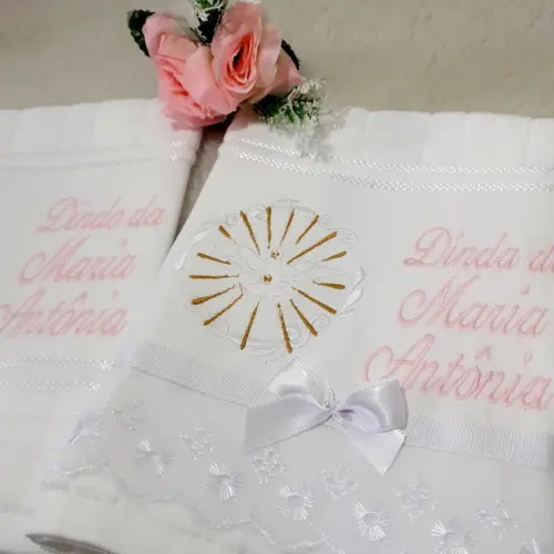 Toalha Bordada para Padrinho e Madrinha de Batismo