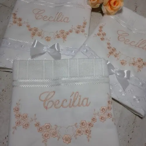 Toalha de Batismo Bordada e Personalizada 3 Unidades