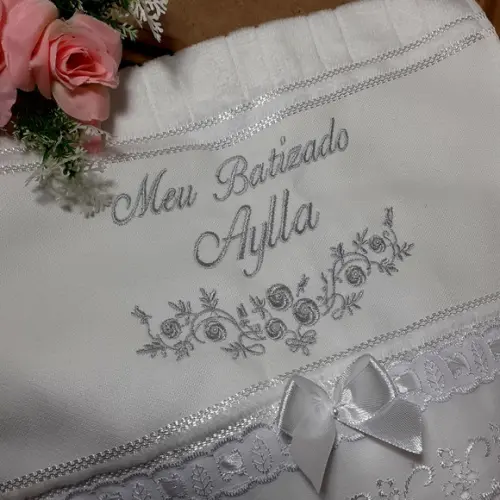 Toalha de Batismo Personalizada Flores