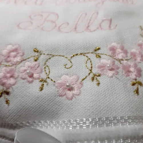 Toalha de Batizado Aveludada Floral Menina