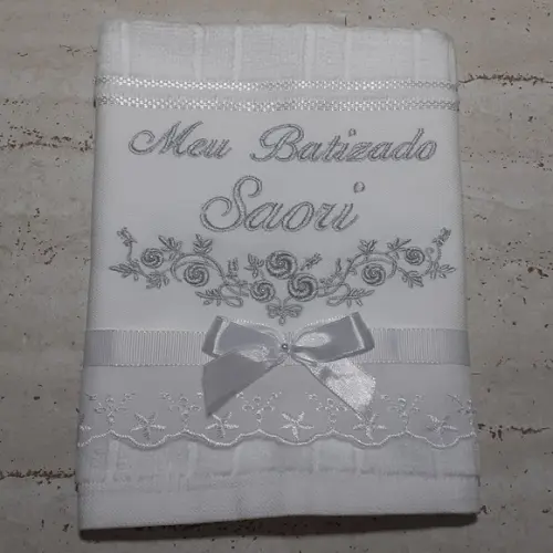 Toalha de Batizado Aveludada Floral Menina
